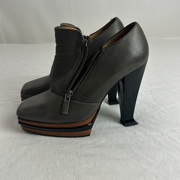 John Fluevog heels - Picture 2 of 7